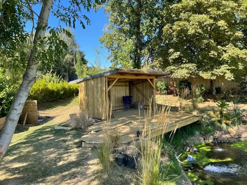 Terasă din lemn sau dale? Avantaje și dezavantaje reale